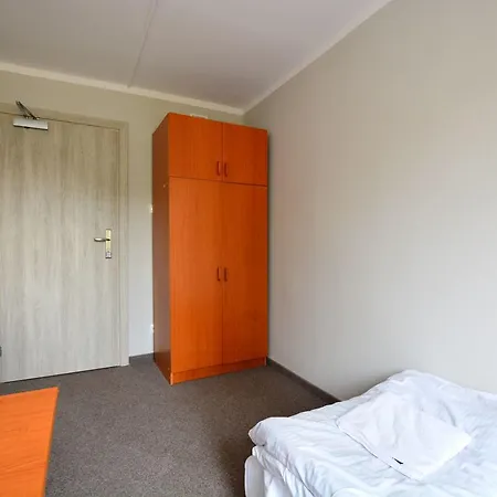 Hostal Nh - Tbn House