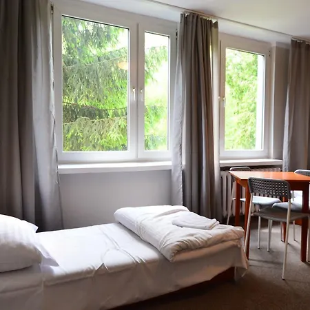 Nh - Tbn House Hostal *